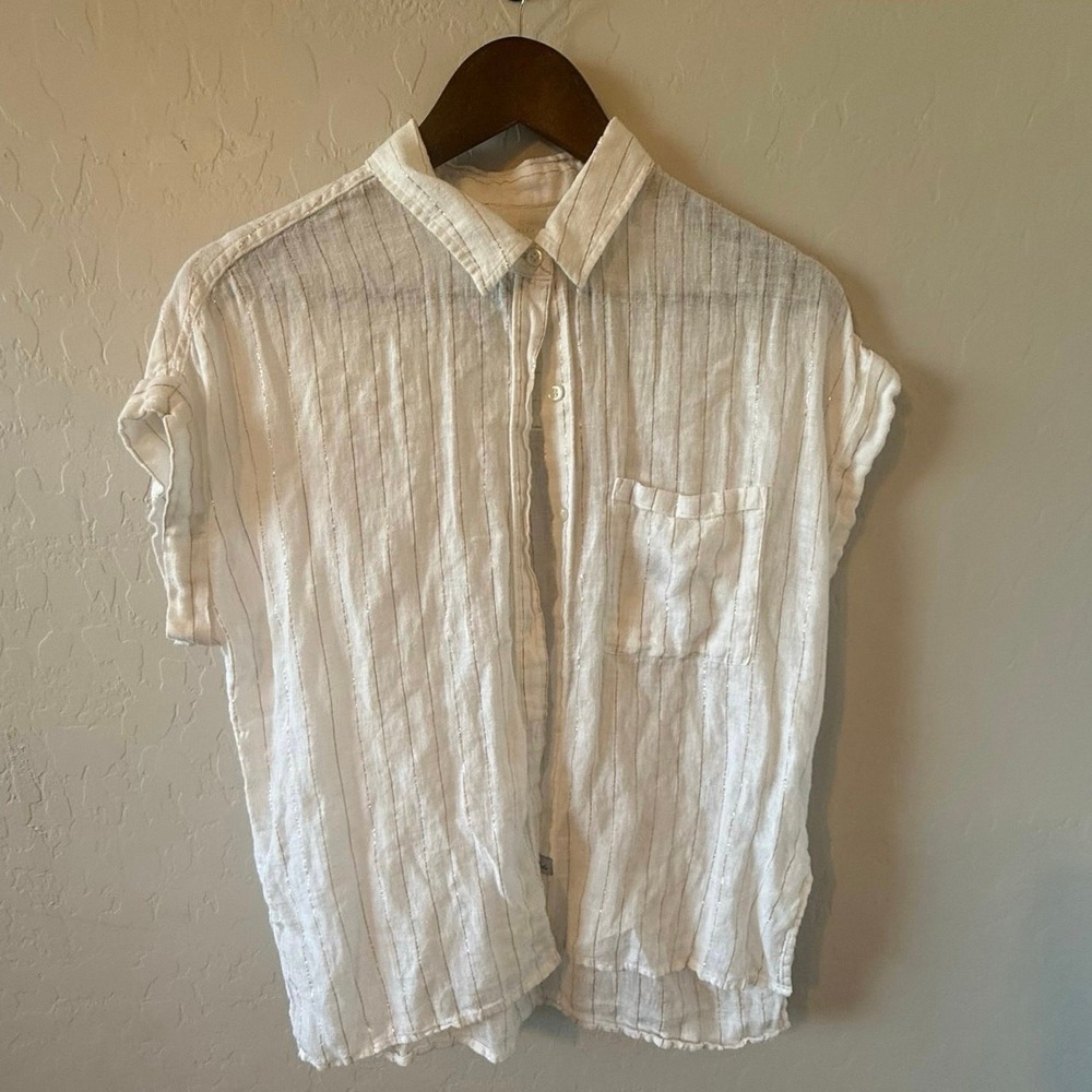 Rails‎ Button Up Shirt Size S White with metallic rose gold stripe